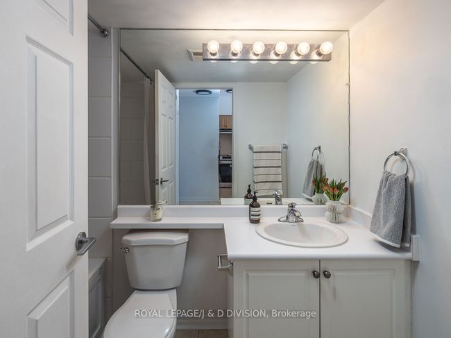 207 - 485 Rosewell Ave, Condo with 1 bedrooms, 1 bathrooms and 1 parking in Toronto ON | Image 18