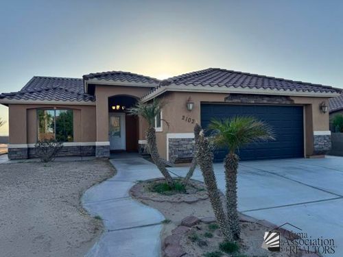 2102 N David Riedel Blvd, San Luis, AZ, 85336-6999 | Card Image