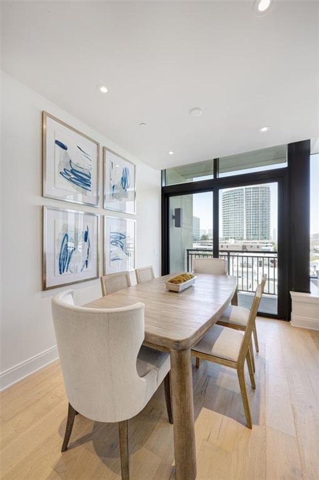 UNIT-605 - 2323 W Main St, Condo with 2 bedrooms, 3 bathrooms and 2 parking in Houston TX | Image 5