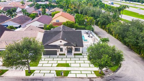 9182 Nw 148th St, Miami Lakes, FL, 33018-7314 | Card Image