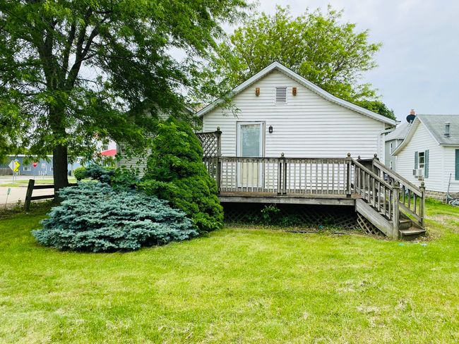 807 W Washington St, House other with 3 bedrooms, 1 bathrooms and 4 parking in Pontiac IL | Image 6