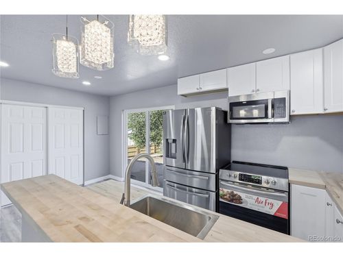 9465 Damon Dr, Northglenn, CO, 80260-5521 | Card Image