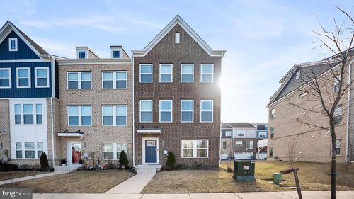 6954 Farragut Dr, BRYANS ROAD, MD, 20616-7004 | Card Image