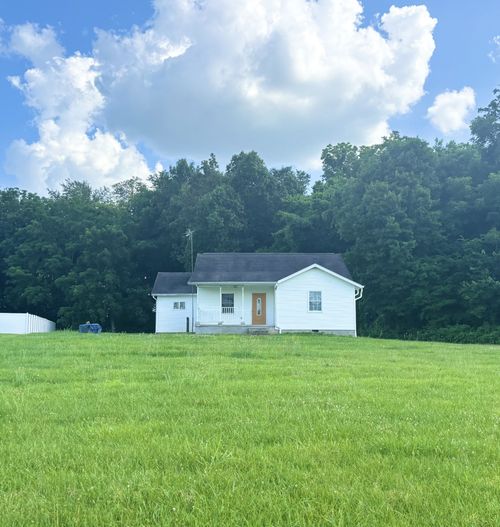 571 E Main St, Auburn, KY, 42206-5156 | Card Image