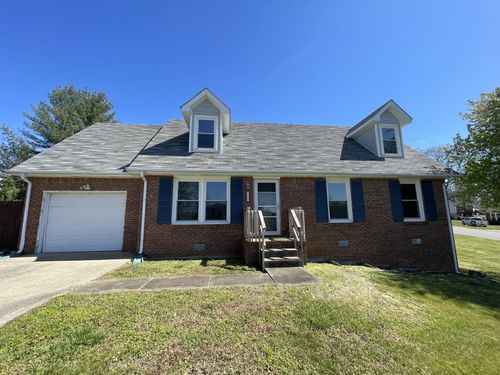 2301 Sherwood Hills Ct, Clarksville, TN, 37042-3168 | Card Image