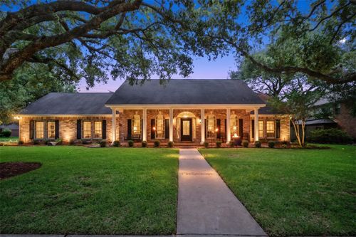 51 Dewberry Ct, Lake Jackson, TX, 77566-4931 | Card Image