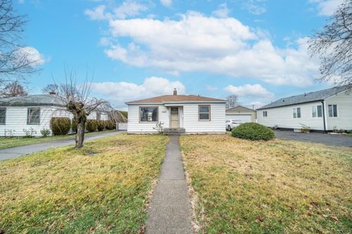 211 E Longfellow Ave, Spokane, WA, 99207-1625 | Card Image