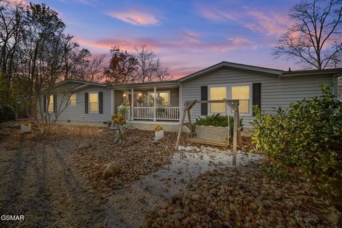 1594 Kinder Ln, Dandridge, TN, 37725-6521 | Card Image