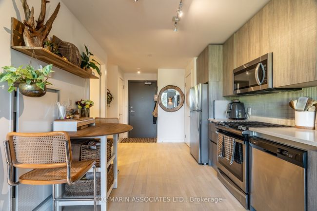 411 - 246 Logan Ave, Condo with 2 bedrooms, 1 bathrooms and null parking in Toronto ON | Image 9