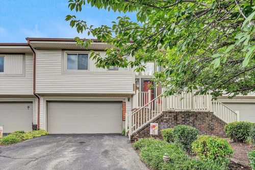 8531 Muirfield Cir, Roanoke, VA, 24019-4432 | Card Image