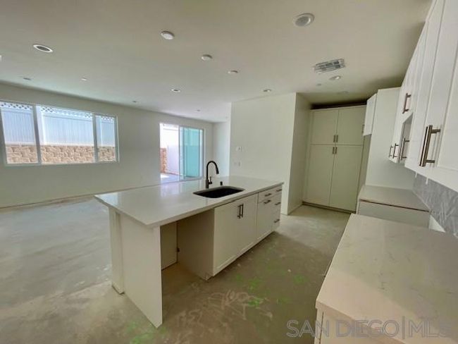 7825 Cypress Dr, Townhouse with 3 bedrooms, 3 bathrooms and 2 parking in Santee CA | Image 9
