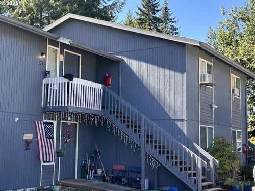 5495 A St, Springfield, OR, 97478-6224 | Card Image