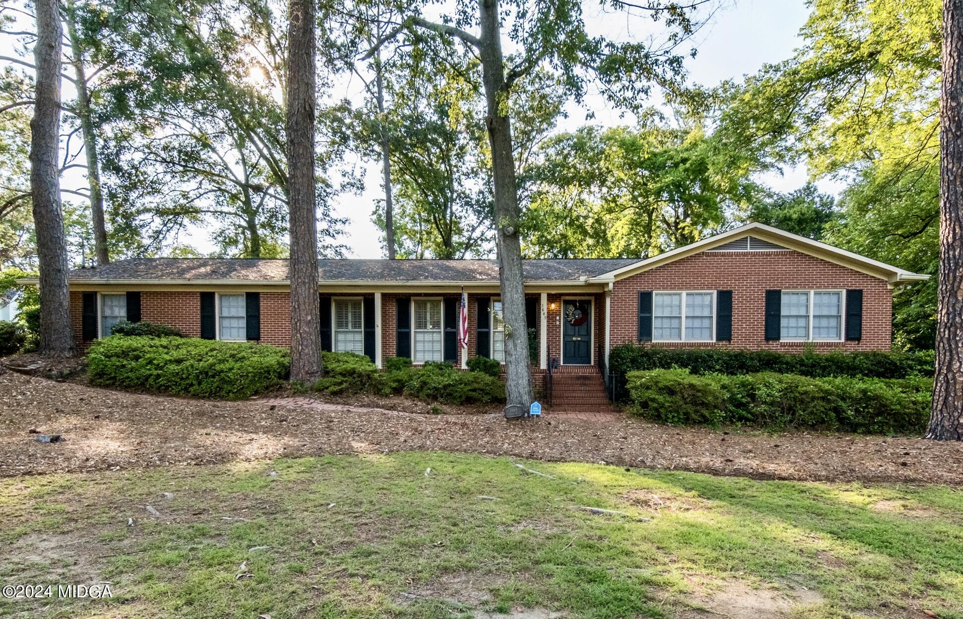 Berkley Dr, Macon, GA 31204