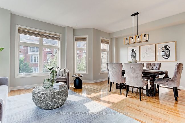 2 Henry Peters Lane, House attached with 3 bedrooms, 3 bathrooms and null parking in Vaughan ON | Image 10