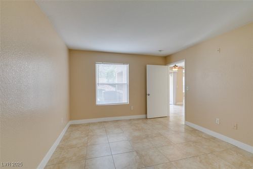 1195-2300 E Silverado Ranch Blvd, Las Vegas, NV, 89183-3966 | Card Image