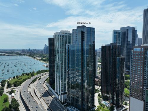 apt-1007-211 N Harbor Dr, CHICAGO, IL, 60601-7583 | Card Image