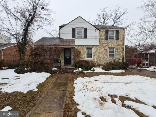 2839 Cherry St, FALLS CHURCH, VA, 22042-2224 | Card Image