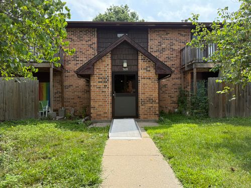 d-500 Columbia Dr, COLUMBIA, MO, 65201-6194 | Card Image