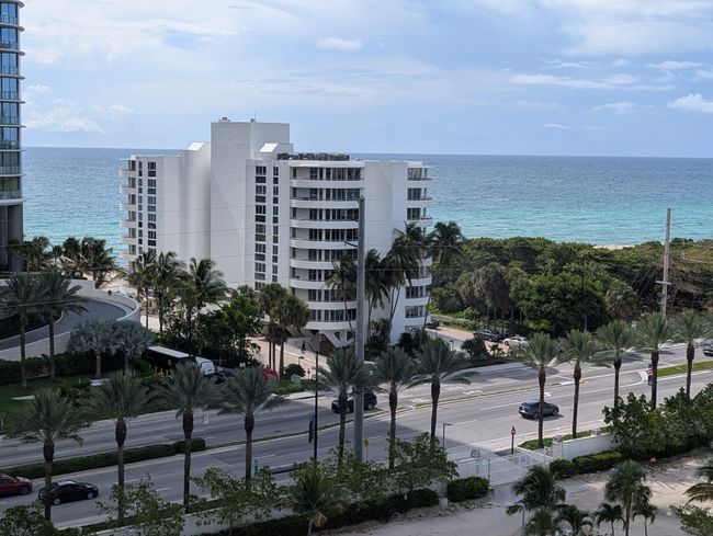 APT-1005 - 100 Bayview Dr, Condo with 2 bedrooms, 2 bathrooms and null parking in Sunny Isles Beach FL | Image 10