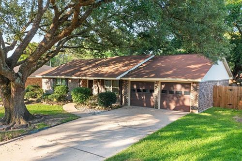 1905 Happy Valley Dr, Baytown, TX, 77520-3613 | Card Image