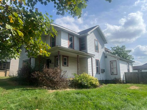 620 Main St, Hartford City, IN, 47348-2225 | Card Image