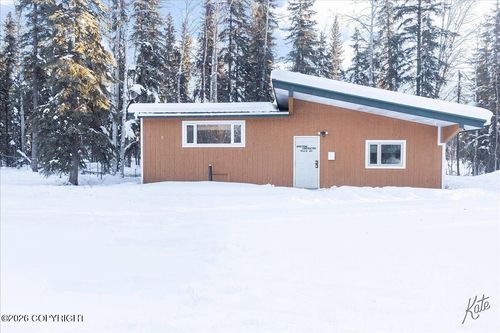 2596 Diamond St, North Pole, AK, 99705-6549 | Card Image