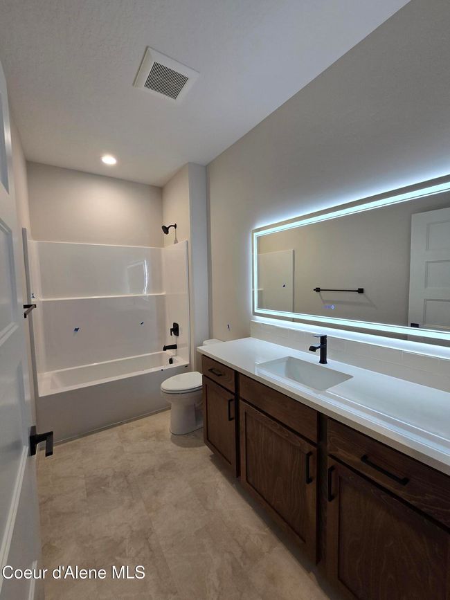 Guest Bath | Image 24