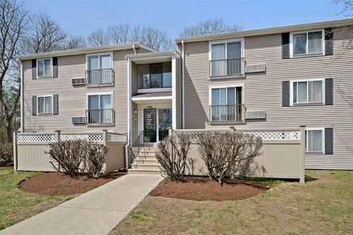 2-15 Village Rock Ln, Natick, MA, 01760-5711 | Card Image