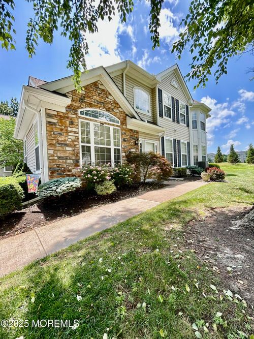 205 Shinnecock Dr, Manalapan, NJ, 07726-9517 | Card Image