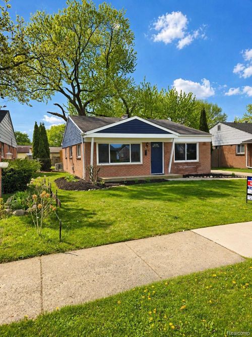 30731 Steinhauer St, Westland, MI, 48186-5020 | Card Image