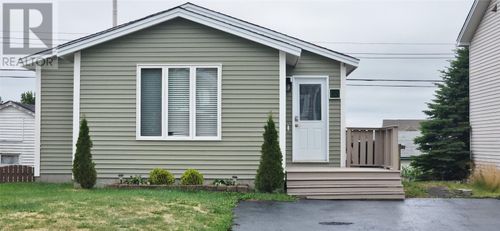 15 Maisonneuve Dr, Mount Pearl, NL, A1N4Z2 | Card Image