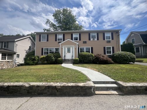 21 Leonard Street, Stamford, CT, 06906 | Card Image