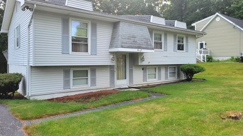 85 Idlewood St, Southbridge, MA, 01550-1140 | Card Image