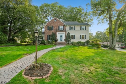 18 Overhill Rd, South Orange, NJ, 07079-1022 | Card Image
