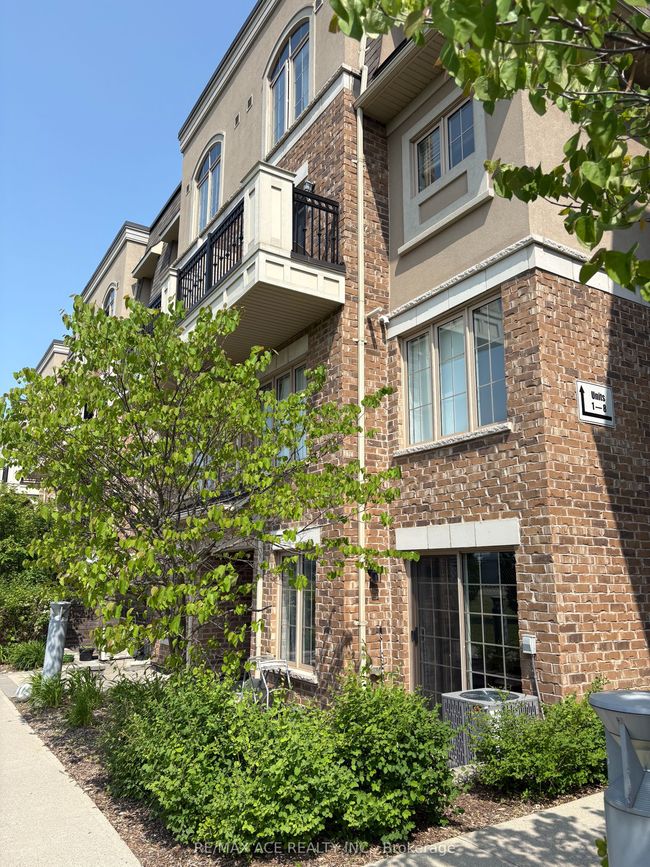 8 - 2441 Greenwich Dr, Condo with 2 bedrooms, 2 bathrooms and 2 parking in Oakville ON | Image 37