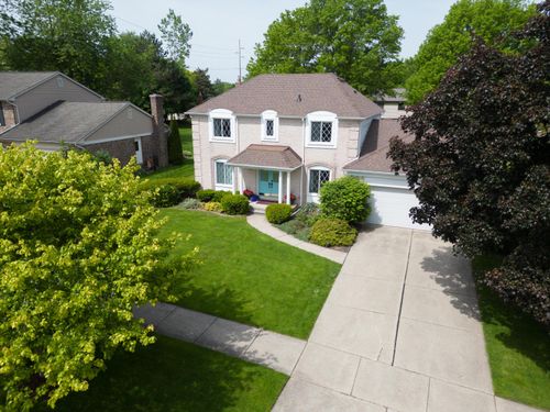 9639 Canton Center Rd, Plymouth, MI, 48170-3814 | Card Image