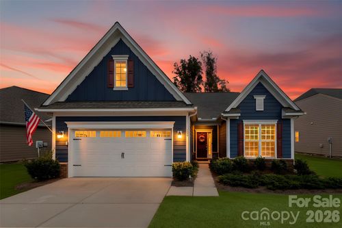129 Picasso Trl, Mount Holly, NC, 28120-9364 | Card Image
