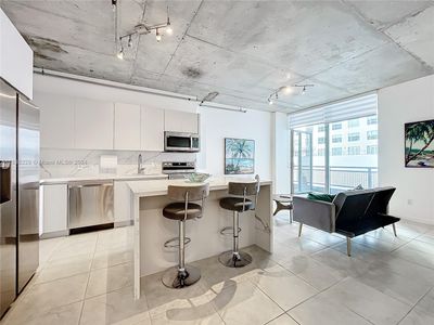 1232 - 690 Sw 1st Ct, Condo with 0 bedrooms, 1 bathrooms and null parking in Miami FL | Image 3