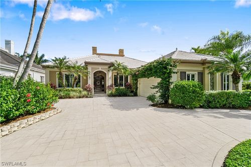 15588 Whitney Ln, NAPLES, FL, 34110-7611 | Card Image