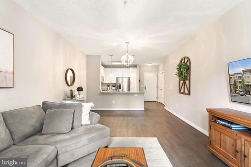 unit-308-9450 Silver King Ct, FAIRFAX, VA, 22031-4756 | Card Image