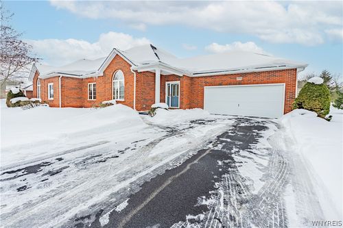 4850 Waterford Pl, Lockport, NY, 14094-3462 | Card Image