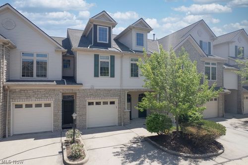 3158-3158 Richmond Rd, Beachwood, OH, 44122-3268 | Card Image