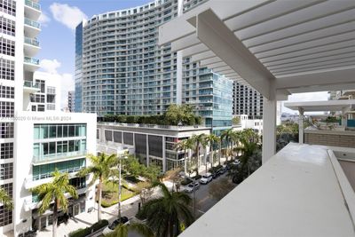 502 - 3250 Ne 1st Ave, Condo with 2 bedrooms, 2 bathrooms and null parking in Miami FL | Image 3