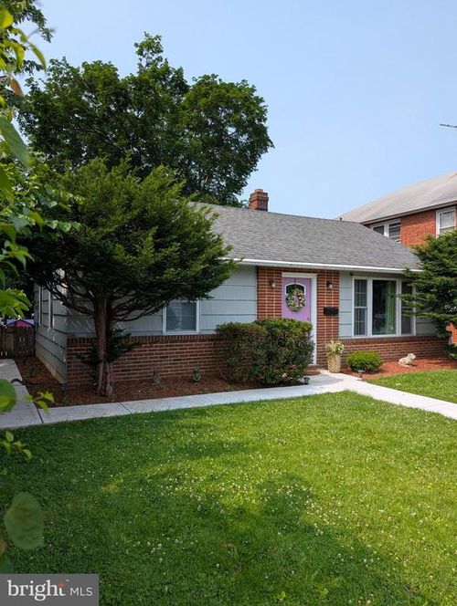 10 E 14th St, FREDERICK, MD, 21701-4405 | Card Image
