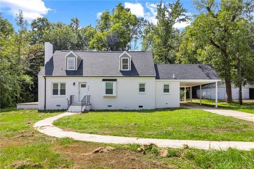 901 Iona St, Fairmont, NC, 28340-1242 | Card Image