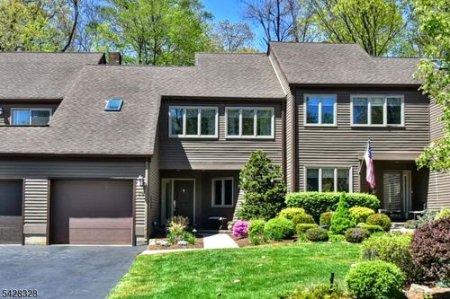 30 N Bayard Ln, Mahwah, NJ, 07430-2237 | Card Image