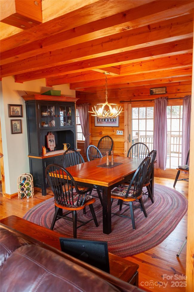 Dining Area | Image 23