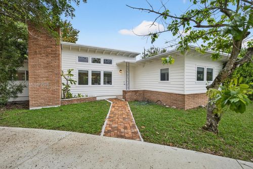 6395 Sw 42nd Ter, South Miami, FL, 33155 | Card Image