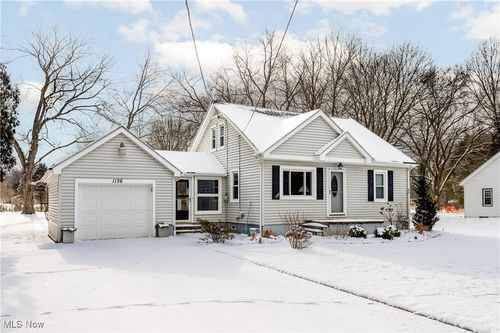 1136 Krumroy Road, Akron, OH, 44306 | Card Image