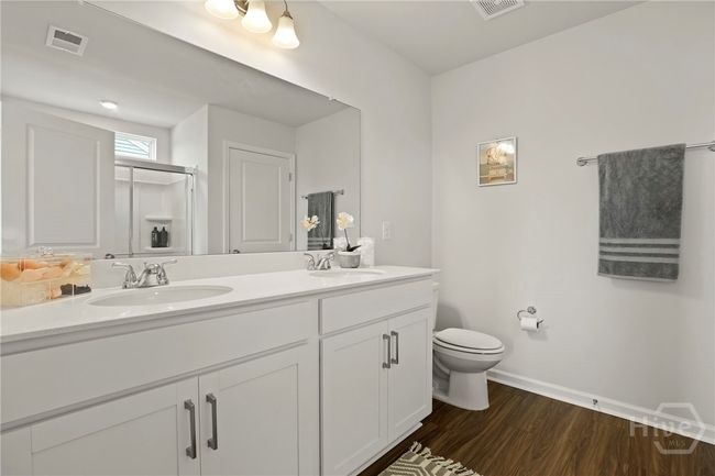 Master bathroom | Image 24